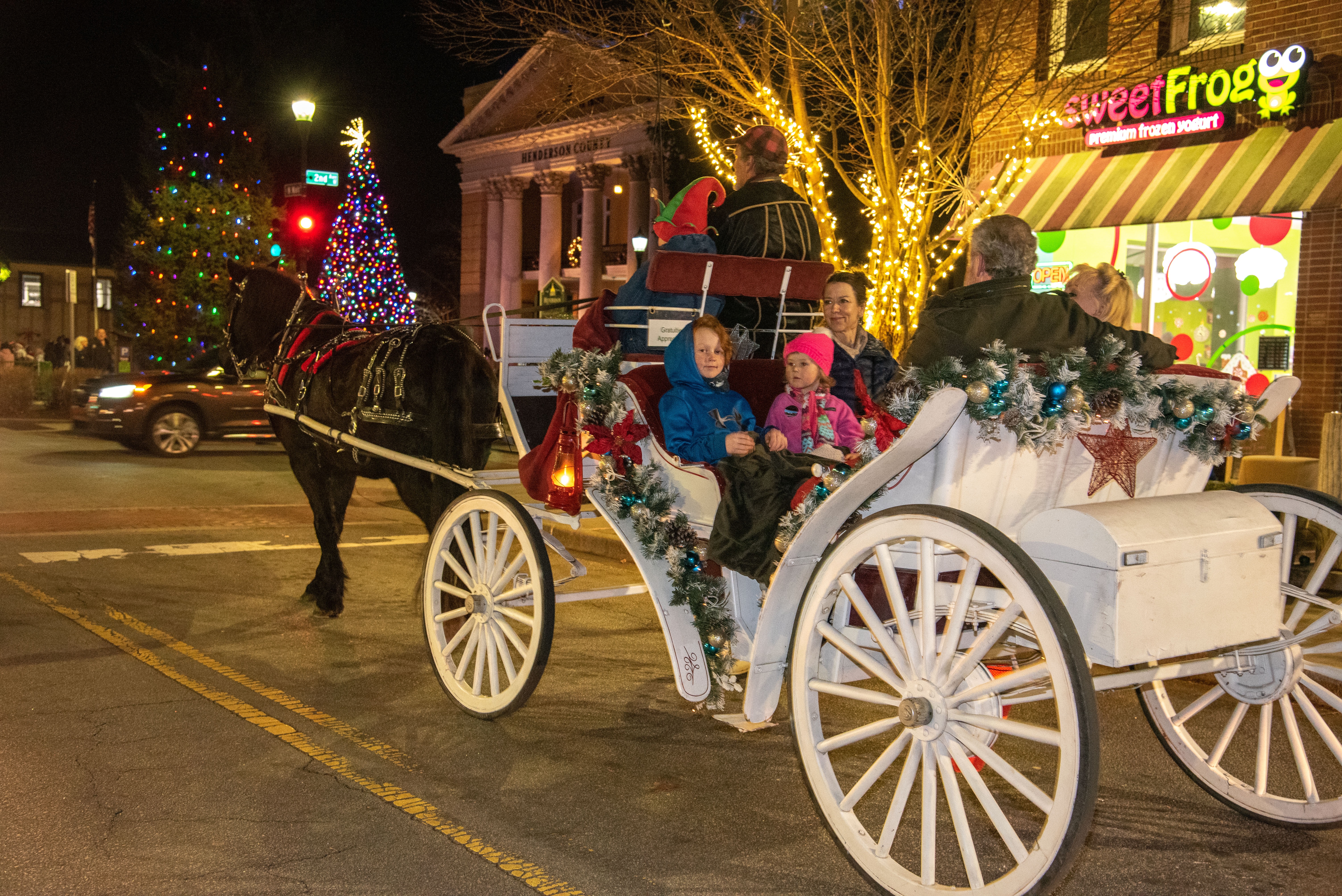 MAIN STREET WILL LIGHT UP THE NIGHT WITH SANTA'S ARRIVAL ON 11/29